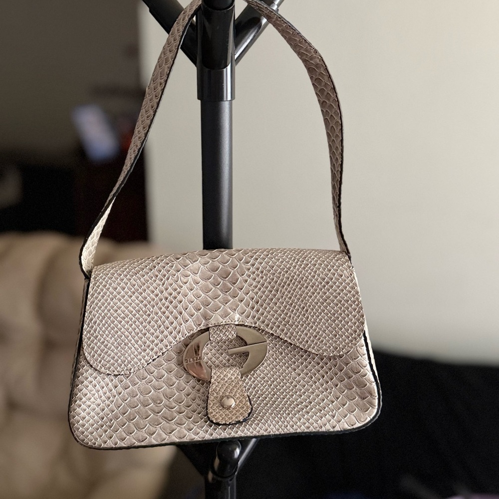 Guess Elegant Cream Snake Print Women's Bag